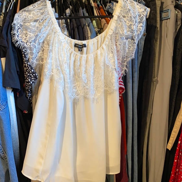 Too small, worn a bit, great tank looks good with jeans. - Picture 1 of 3